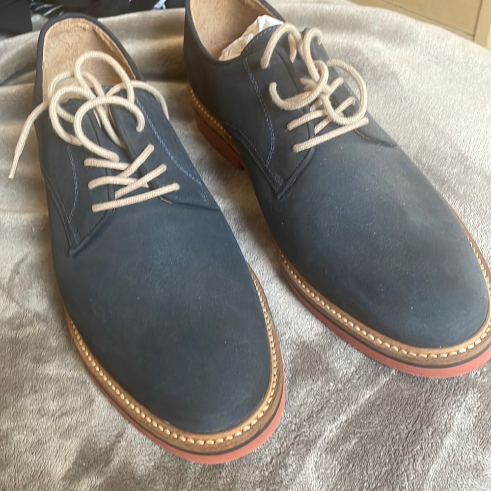NEW Navy Blue Paced Up “Oxford” Style Shoes